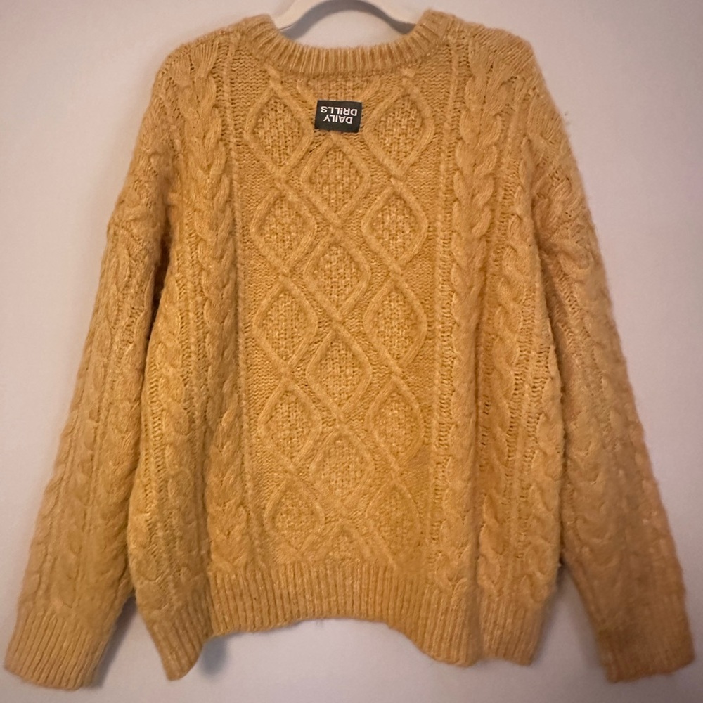 Daily Drills Womens Cozy Cable Knit Wool Sweater Size XS/S Mustard Yellow